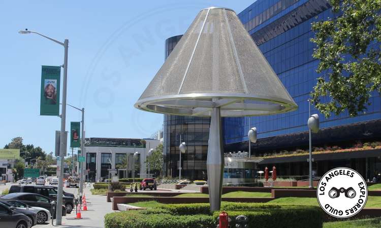 Illuminating Design, companion to the Second Largest Chair in Los Angeles — Los Angeles Explorers Guild